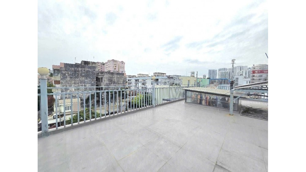 Nhà MT Hoàng Diệu gần Công Viên Khánh Hội. Quận 4, 3 tầng, 5,5m x13m, Giá nhỉnh 20 tỷ.